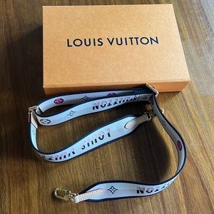Louis Vuitton  Authentic Speedy Bandoulière 20 strap